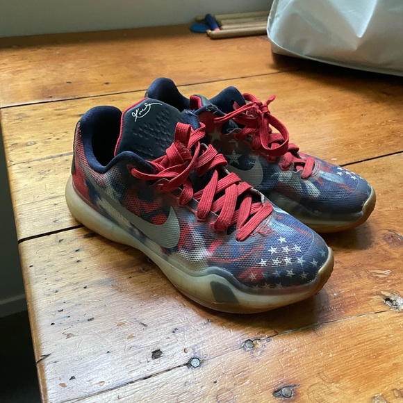 Kobe 10 Independence Day size 3.5 - Picture 2 of 5